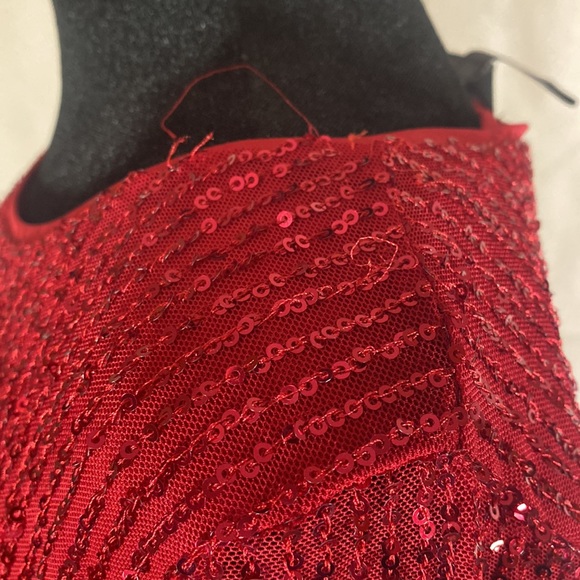 ASHLEY STEWART sequin RED few pulls on shoulder size 14/16 - Picture 3 of 6